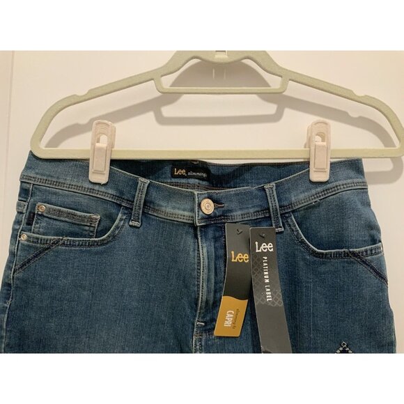 Lee Jeans 12M Ladies Platinum Label Slimming Fit Capri Embroider Soho Color NWT - Picture 5 of 10